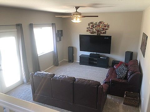 3rd image of 457 Iron St