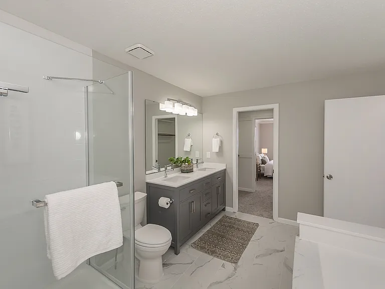 1300 Forest Creek Dr — Photo 4