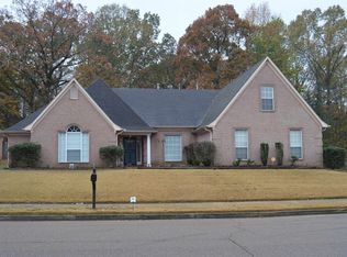 10199 Woodland Hills Dr, Cordova, TN 38018
