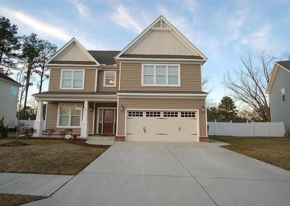 1st image of 444 Rose Garden Ln