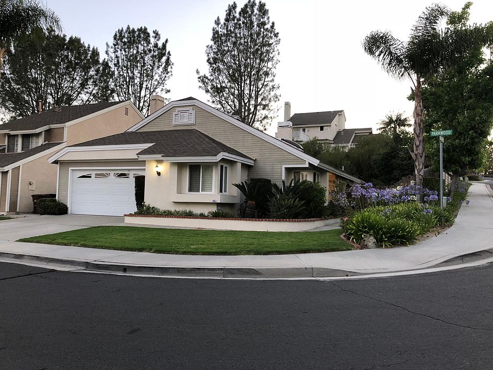 1st image of 1 Parkwood