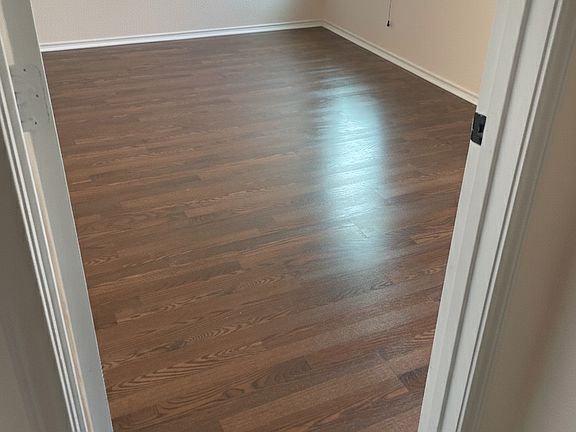 5th image of 900 Solitude Dr