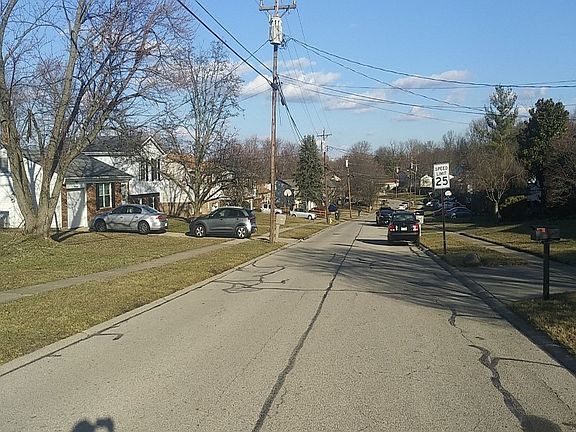5th image of 1589 Hazelgrove Dr