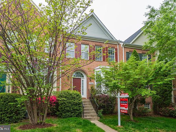 2nd image of 13745 Lambertina Pl