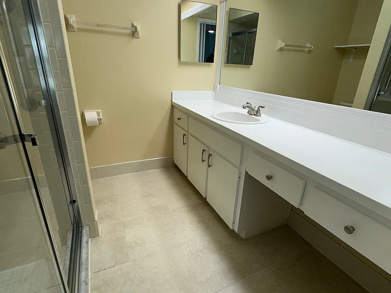 Main bathroom
