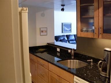 4th image of 1250 N Humboldt St APT 303