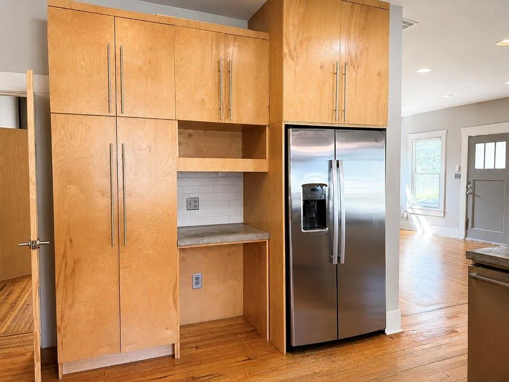 2 bed, 1.0 bath, 1362 sqft, $2,650 — Photo 3