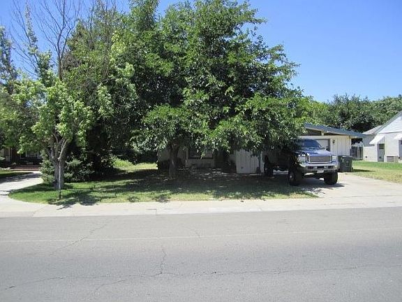 2nd image of 1620 Ramirez St