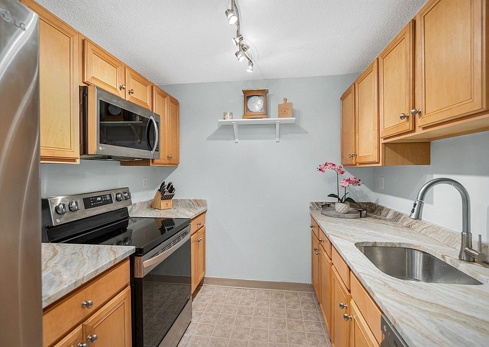 1st image of 200 Market St Unit 3211