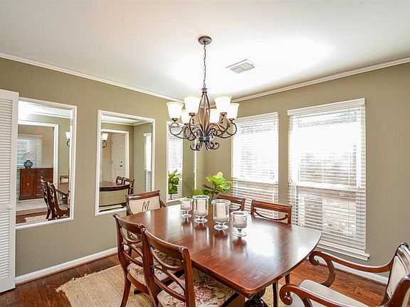 5th image of 3819 Pecan Valley Dr