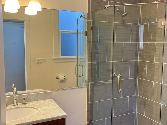 5th image of 3876 California St #D