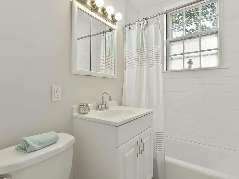 205 Mount Auburn St #2C — Photo 13