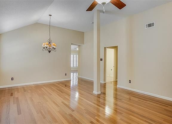 5th image of 4008 Province Dr