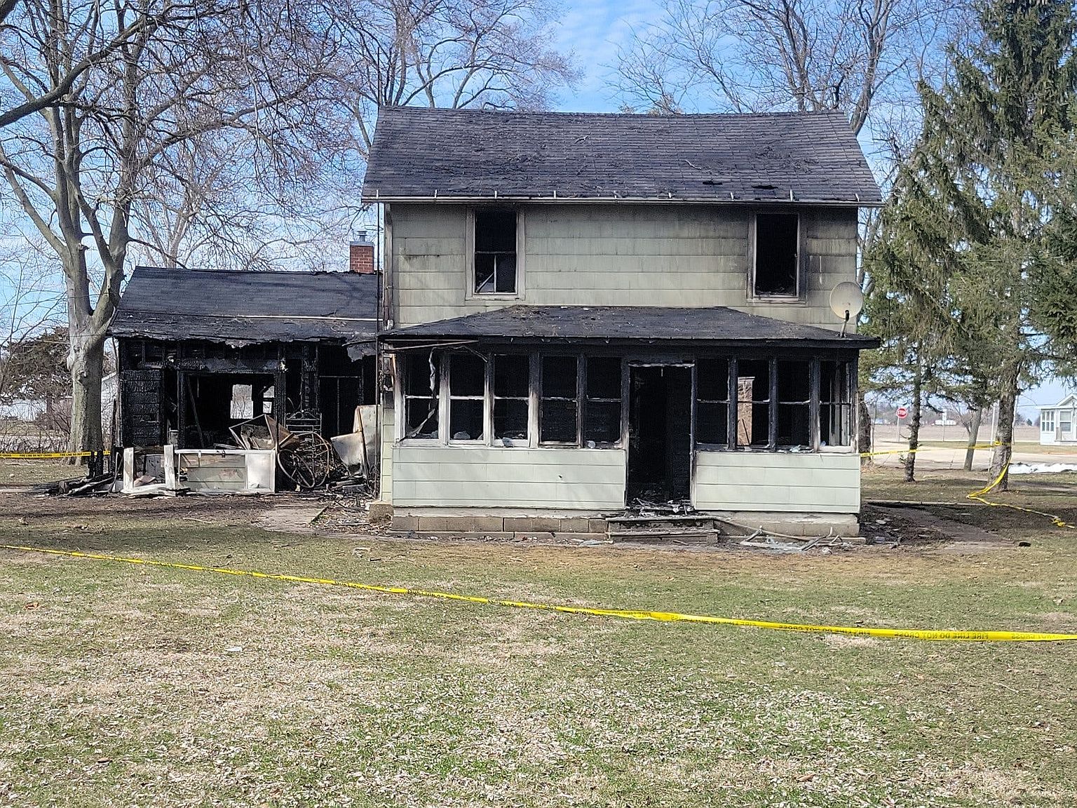 107 4th St E, Lyndon, IL 61261 Zillow