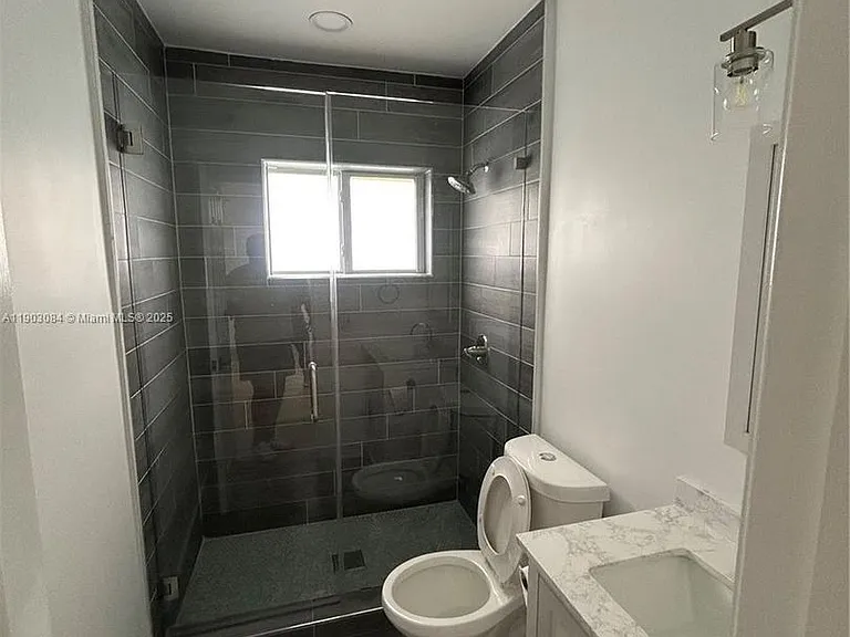 6121 SW 48th Ct #1 — Photo 10