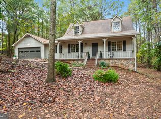 165 Fox Hunt Ct, Fayetteville, GA 30214