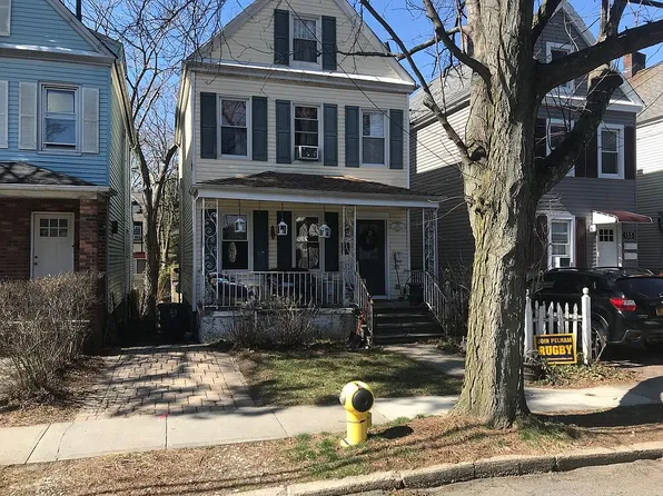 131 2nd Ave, Pelham, NY 10803