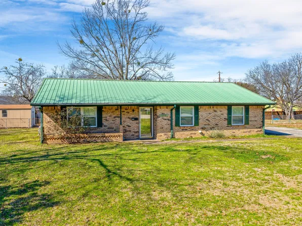 1018 Wynne Rd, Wills Point, TX 75169