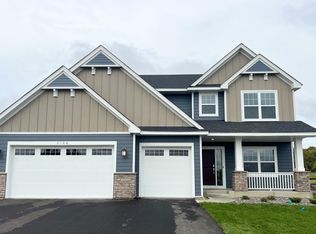 3136 Sugar Maple Dr, Chaska, MN 55318