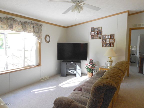 4th image of 31 Oxbow Ln