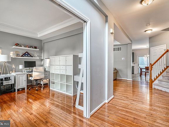3rd image of 8133 Windy Field Ln