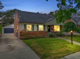 4423 Groveland Ave, Royal Oak, MI 48073