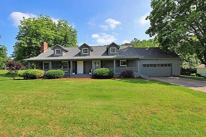1st image of 2005 Evergreen Dr