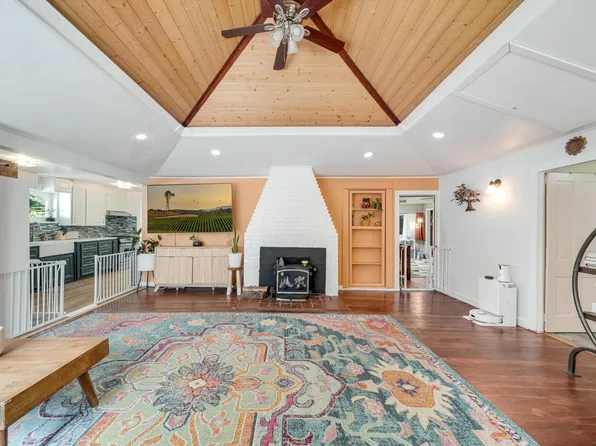 28 Mcclure Avenue, Occidental, CA 95419
