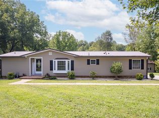 17721 Whitaker Rd, Amelia Court House, VA 23002