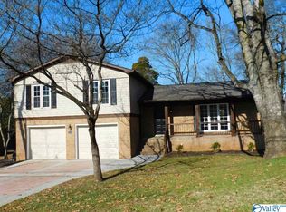 11114 Hillwood Dr SE, Huntsville, AL 35803