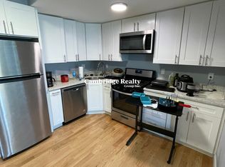 93 Munroe St #1, Somerville, MA 02143
