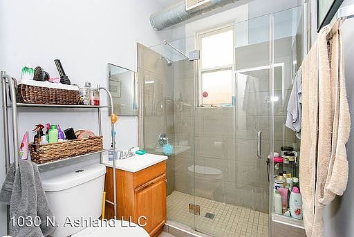 2nd image of 1030 N Ashland Ave