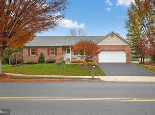 213 E 6th St, Lititz, PA 17543