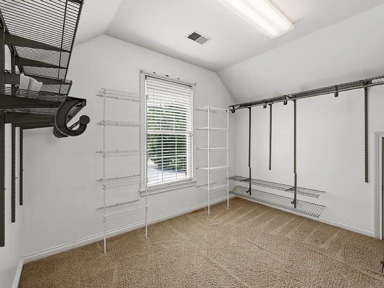 3237 Mantilla Dr — Photo 8