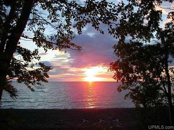 4th image of Xxx E Houghton Lake Dr