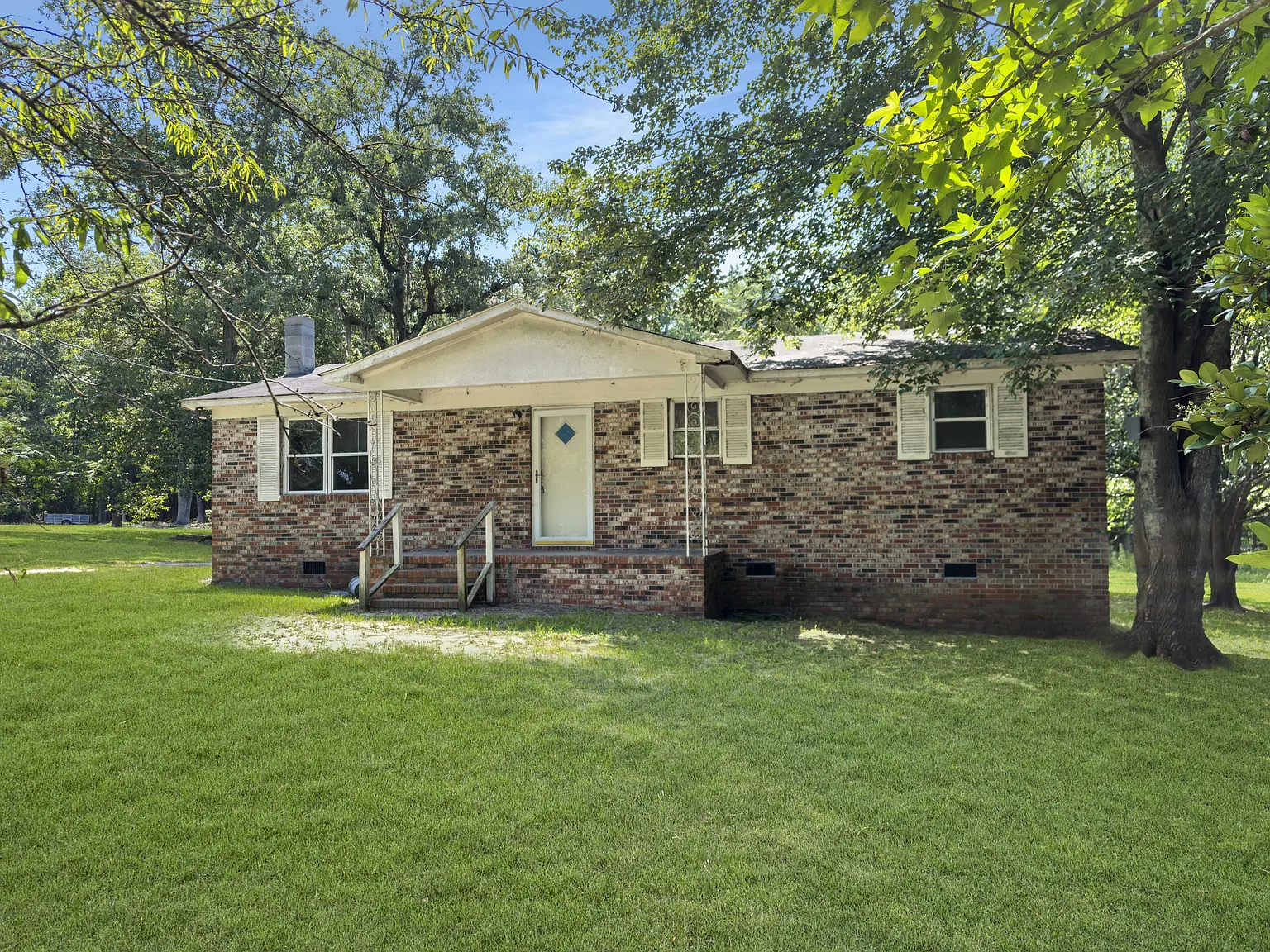 1137 Carter Rd - 1 — Photo 2
