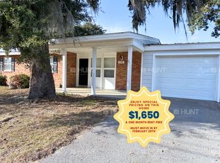 110 W Dove Ln, Beaufort, SC 29906