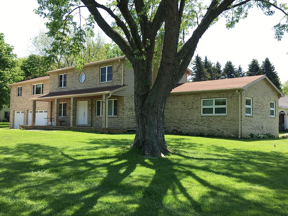 1st image of 28W281 Lawnmeadow Ln
