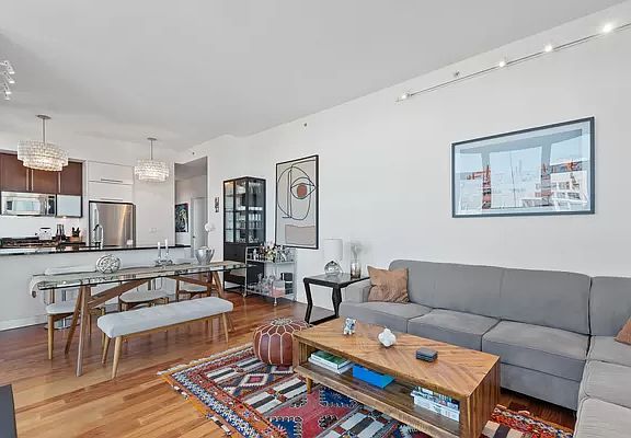 4th image of 100 Jay St APT 24C