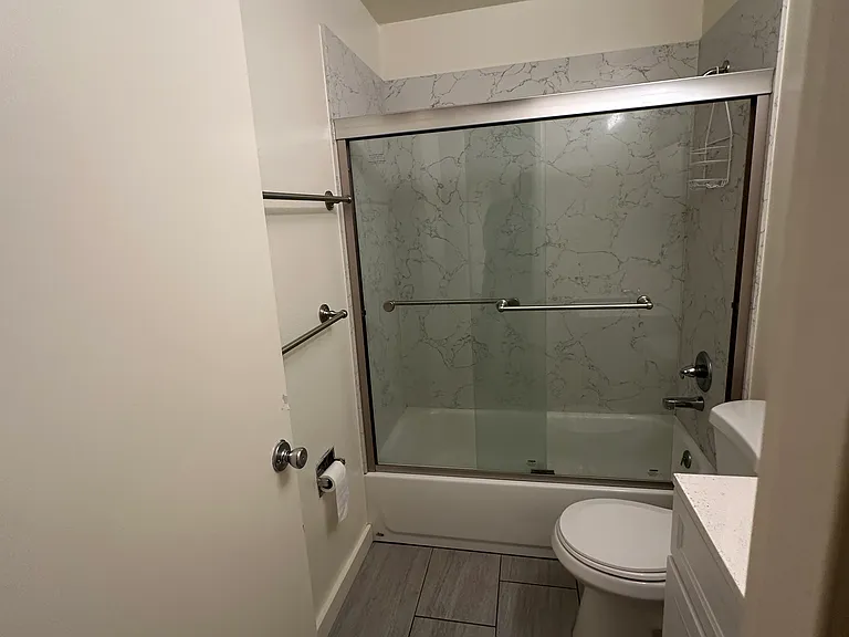 2020 Cedar St #3 — Photo 6