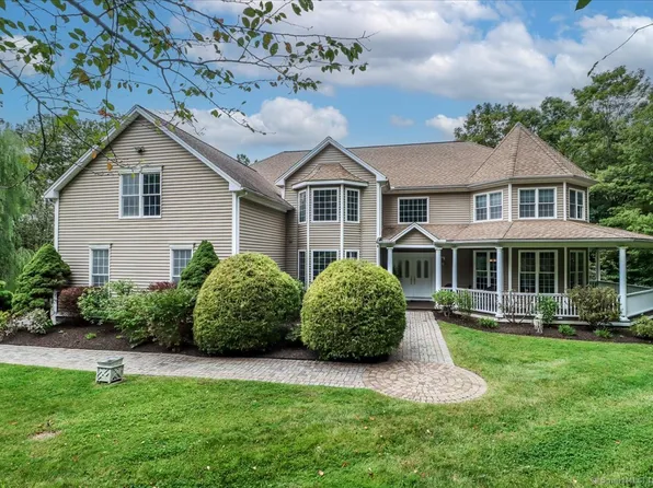 151 Guernsey Lane, New Milford, CT 06776