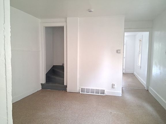 5th image of 213 Cohansey St