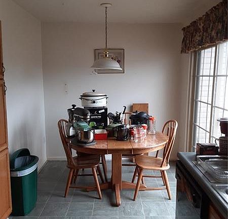 5th image of 805 Berrington Ct