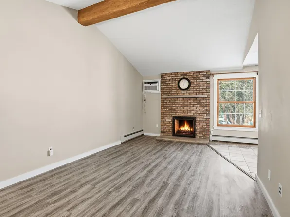 810 Old Settlers Trl APT 5, Hopkins, MN 55343