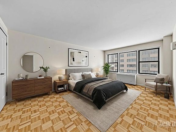 5th image of 355 E 72nd St APT 14E