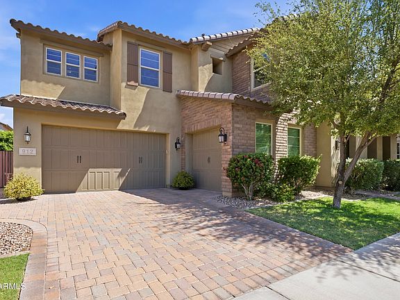2nd image of 912 W KAIBAB Drive
