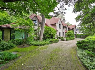 48 Old Yonge St, Toronto, ON M2P 1P7