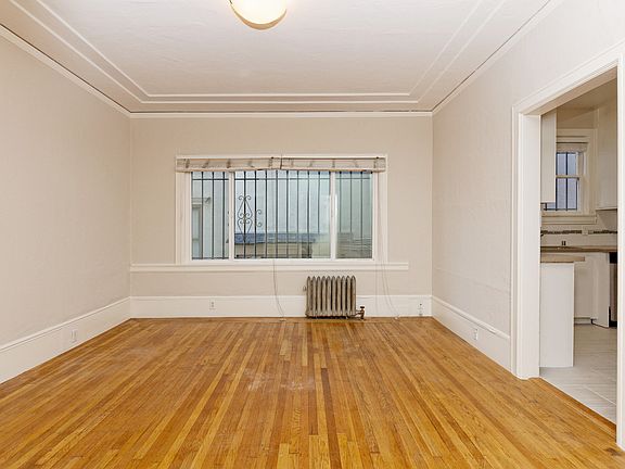 4th image of 1528 Alice St APT 1