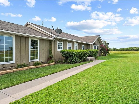 3rd image of 4570 County Road 2630