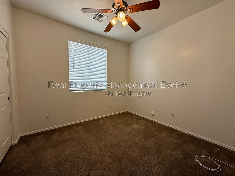 4417 W Saint Kateri Dr — Photo 22